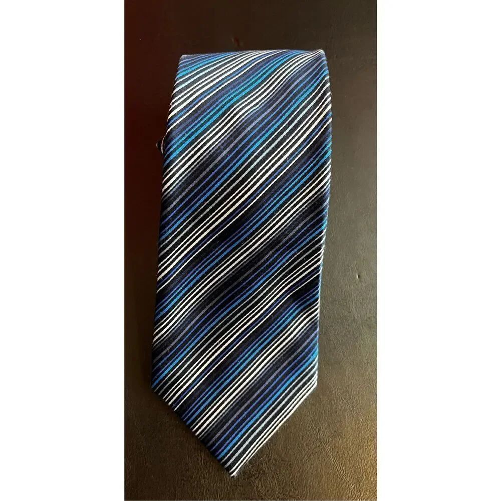 Duchamp London tie